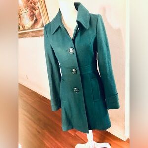Tulle Juniors Long Green Button Down wool blend Coat / Size Medium